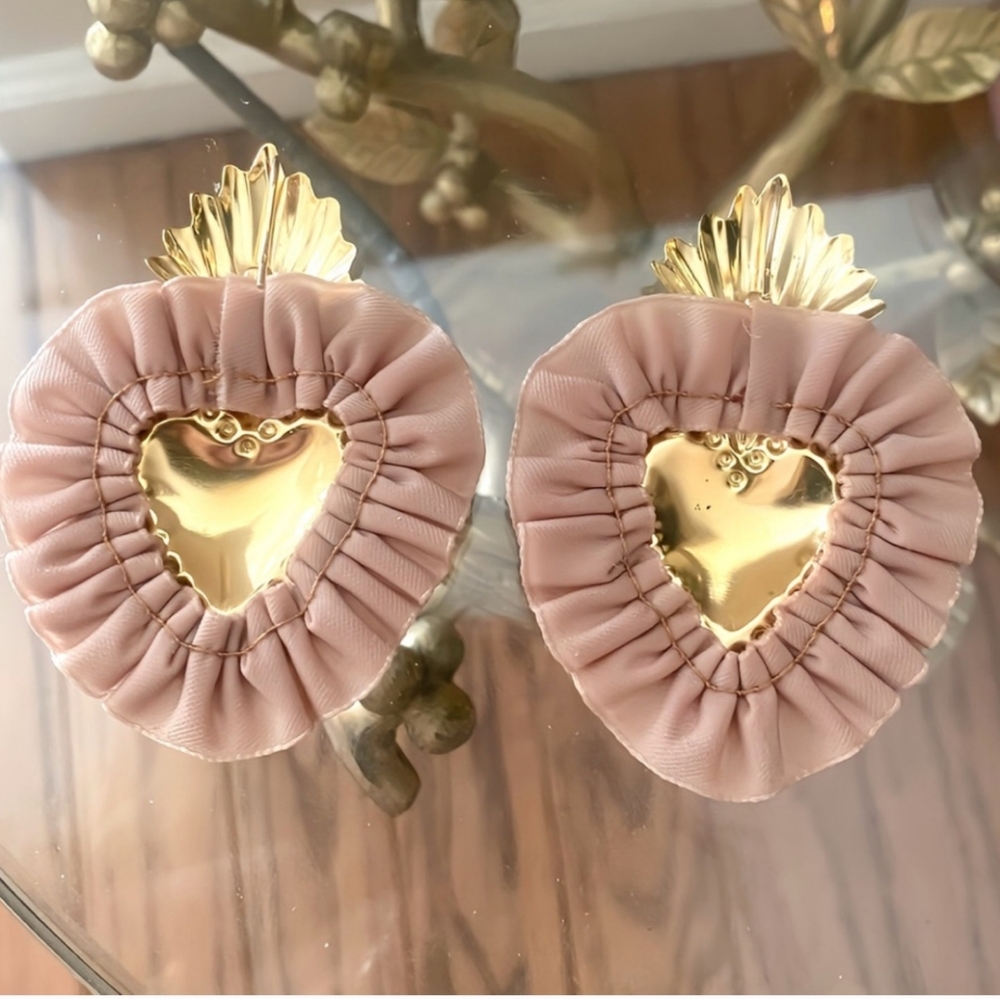 LoveShackFancy Heart Earings - Picture 5 of 13